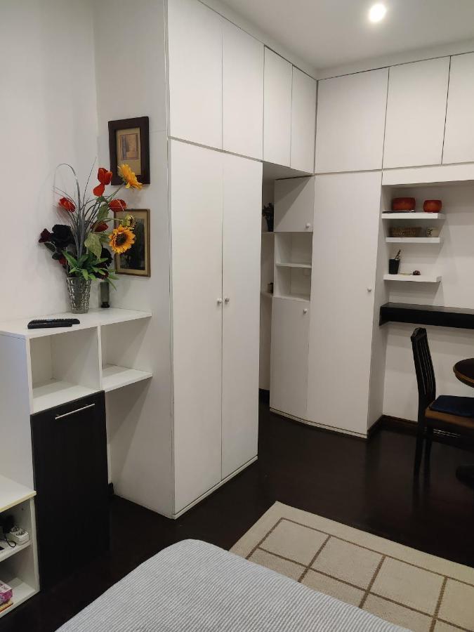Slavija Square Apartment Cvetni Trg Belgrado Exterior foto