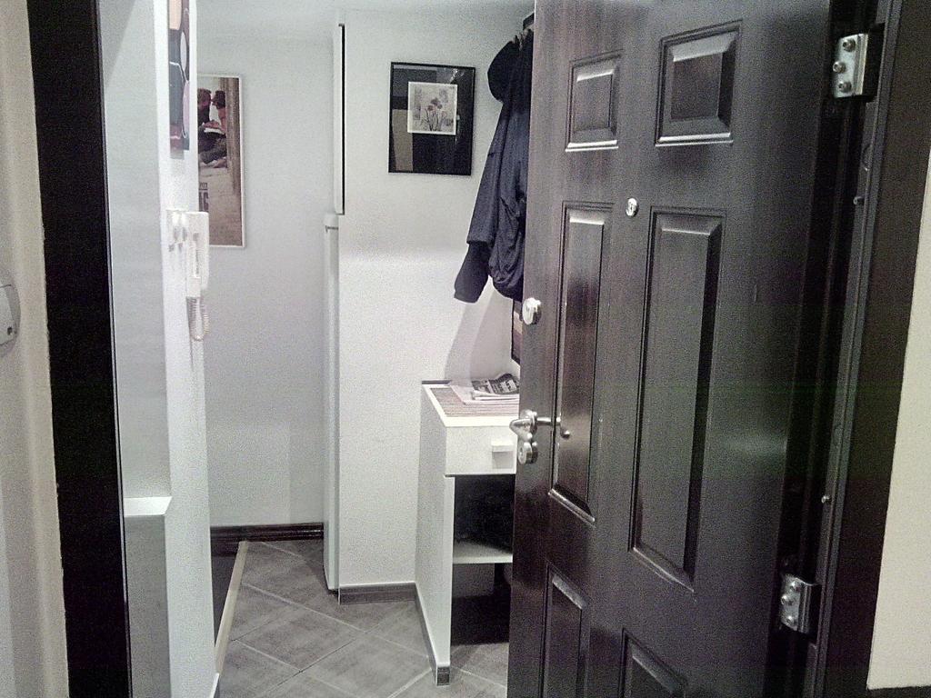 Slavija Square Apartment Cvetni Trg Belgrado Quarto foto